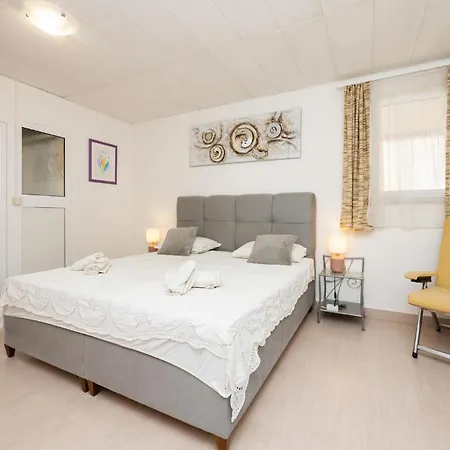 Amazing In With Wifi Apartment *