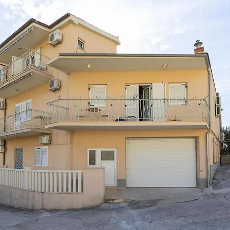 Amazing In With Wifi Apartment
